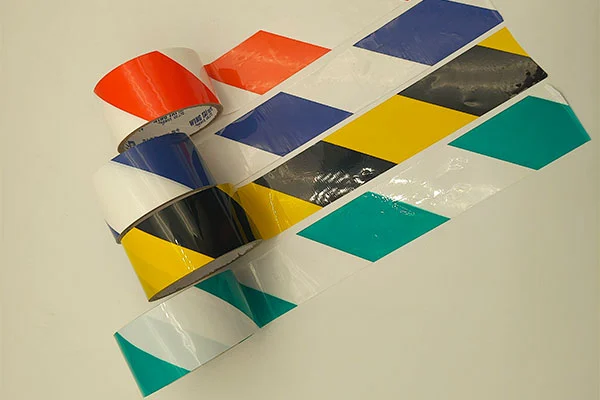 Opozorilni trak: bistvena vizualna zaščita za javno varnost in varnost delavcev